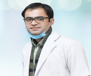 Dr. Aman Ahuja